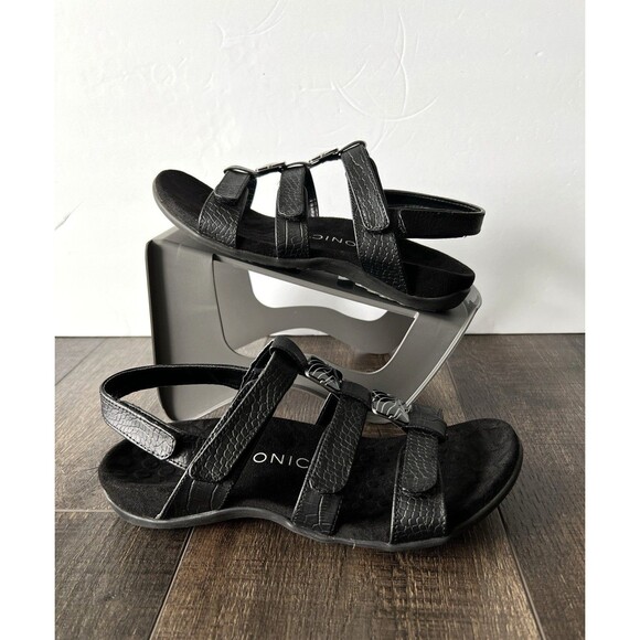 Vionic Amber Women's Sandals Size 7  Black Strappy Adjustable Crocodile Pattern - Picture 1 of 7